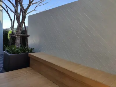 พื้นไม้เทียมและม้านั่งไม้ผนังระแนงแนวทแยง 400 — Composite / WPC Decking | NexSteel Solutions
